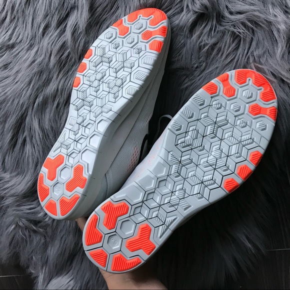 NWOB 🏃🏼‍♀️NIKE FREE 5.0 TR FIT 5 WOMENS SIZE 10 - Picture 6 of 8